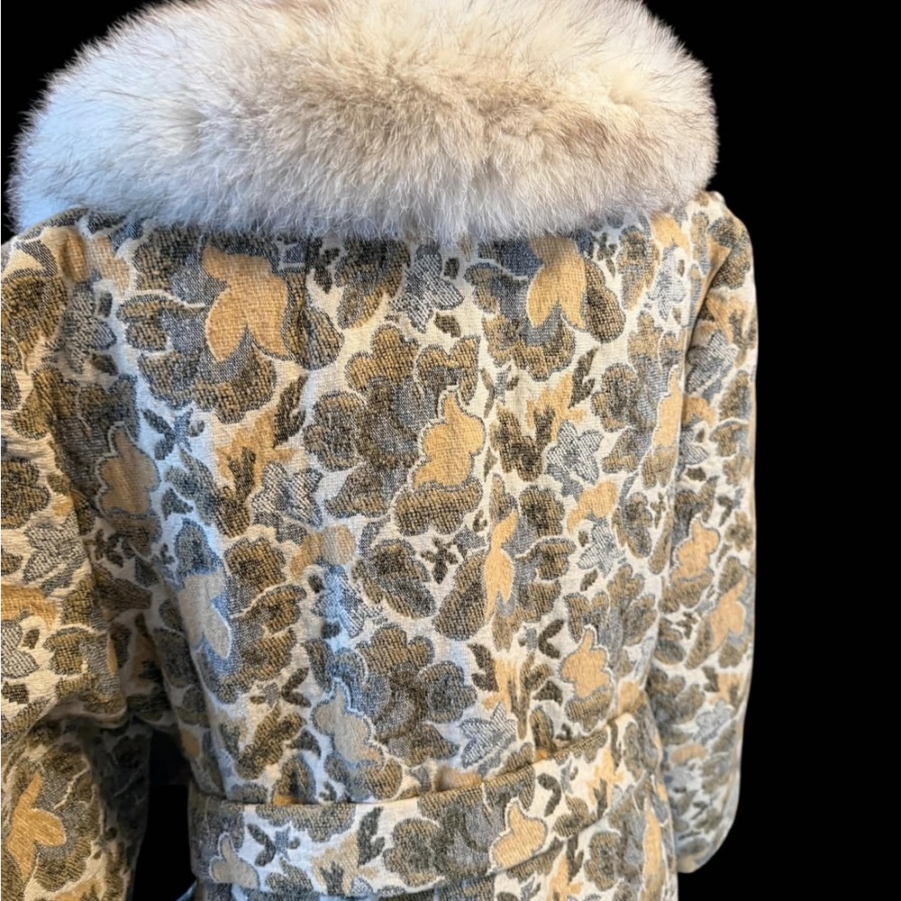 Stunning Tapestry Boho & Fox Fur Collar Coat - Picture 2 of 7